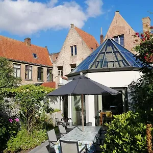 Bed & Breakfast Huis Willaeys